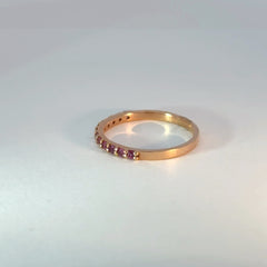Anillo cintillo oro rosado zafiros rosa