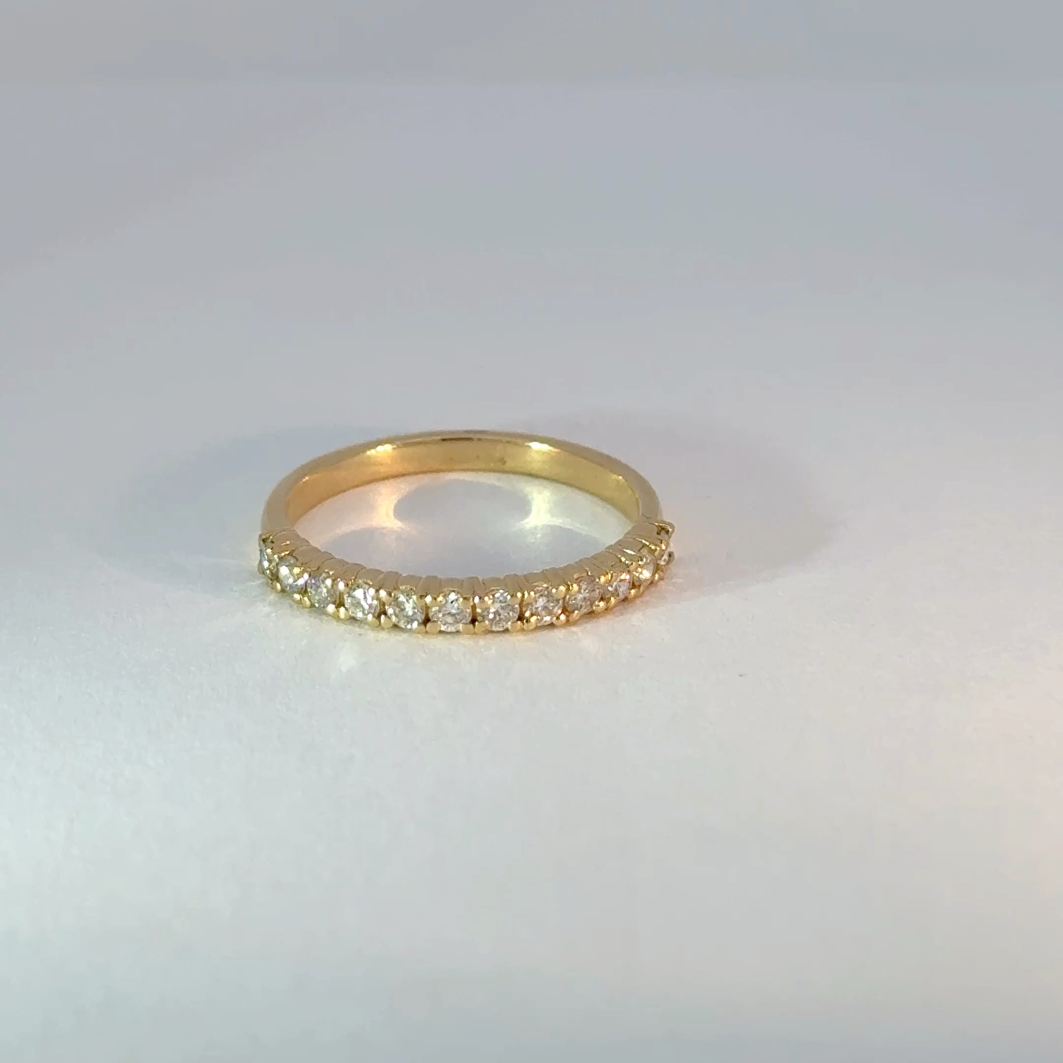 Cintillo oro amarillo diamantes churumbela