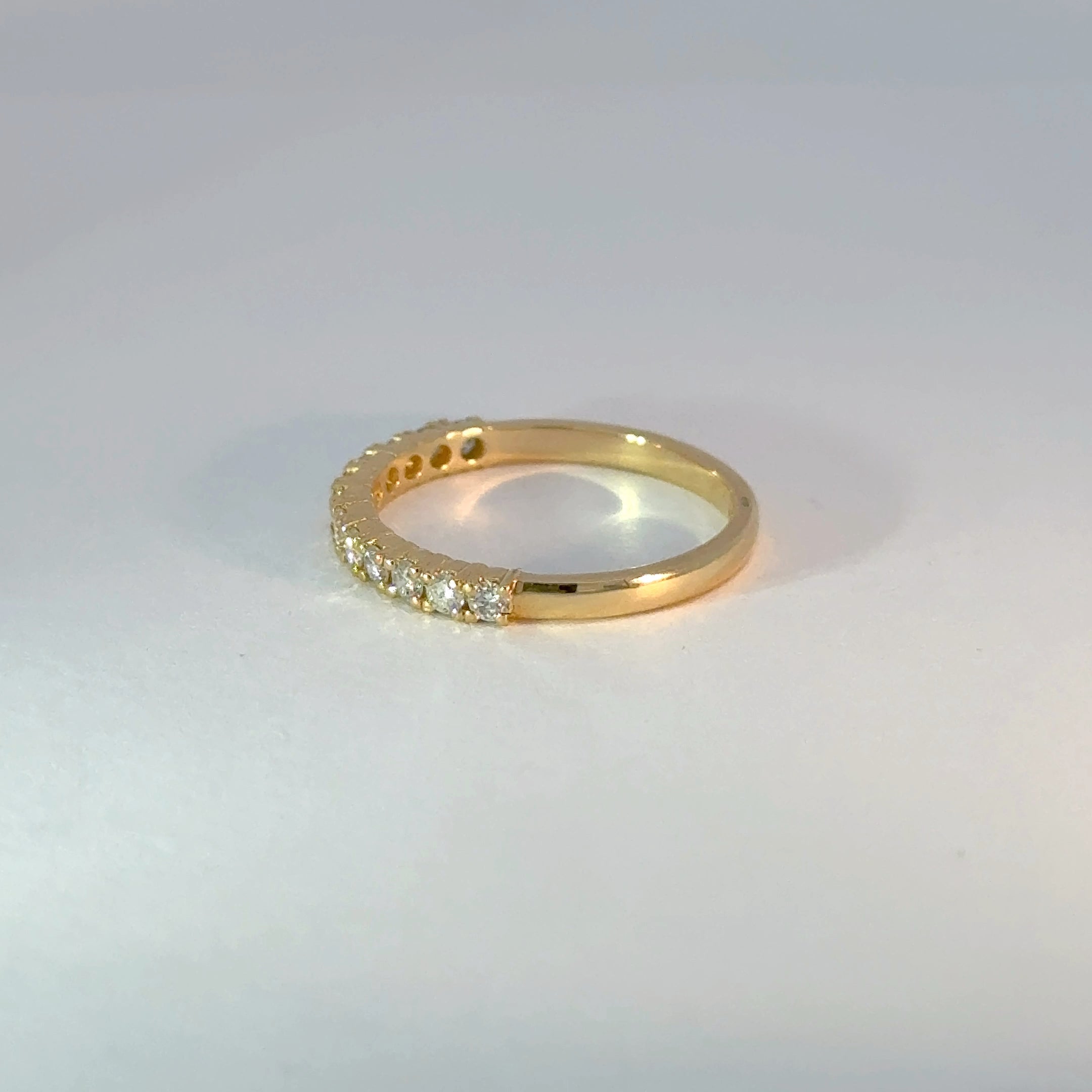 Cintillo oro amarillo diamantes churumbela