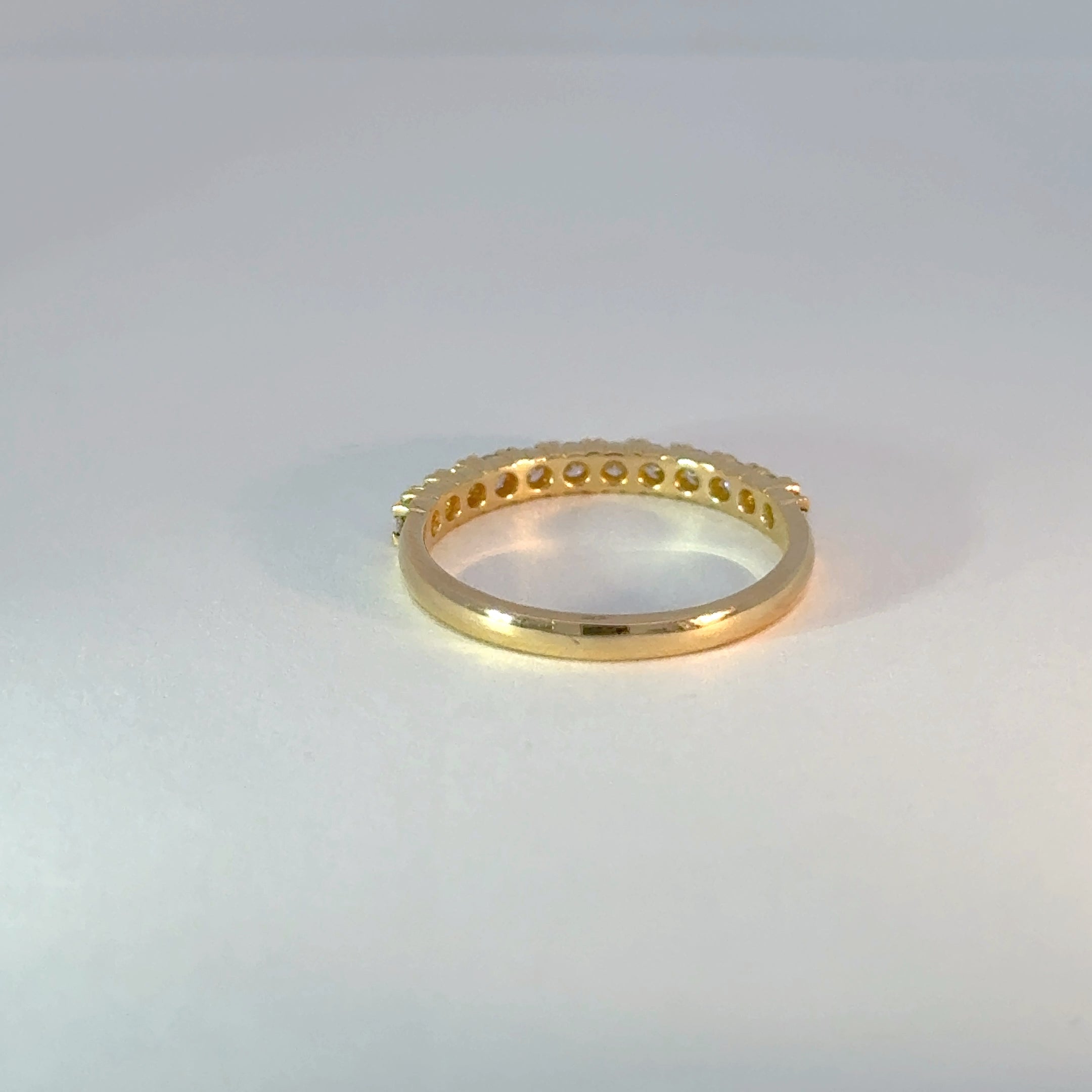 Cintillo oro amarillo diamantes churumbela