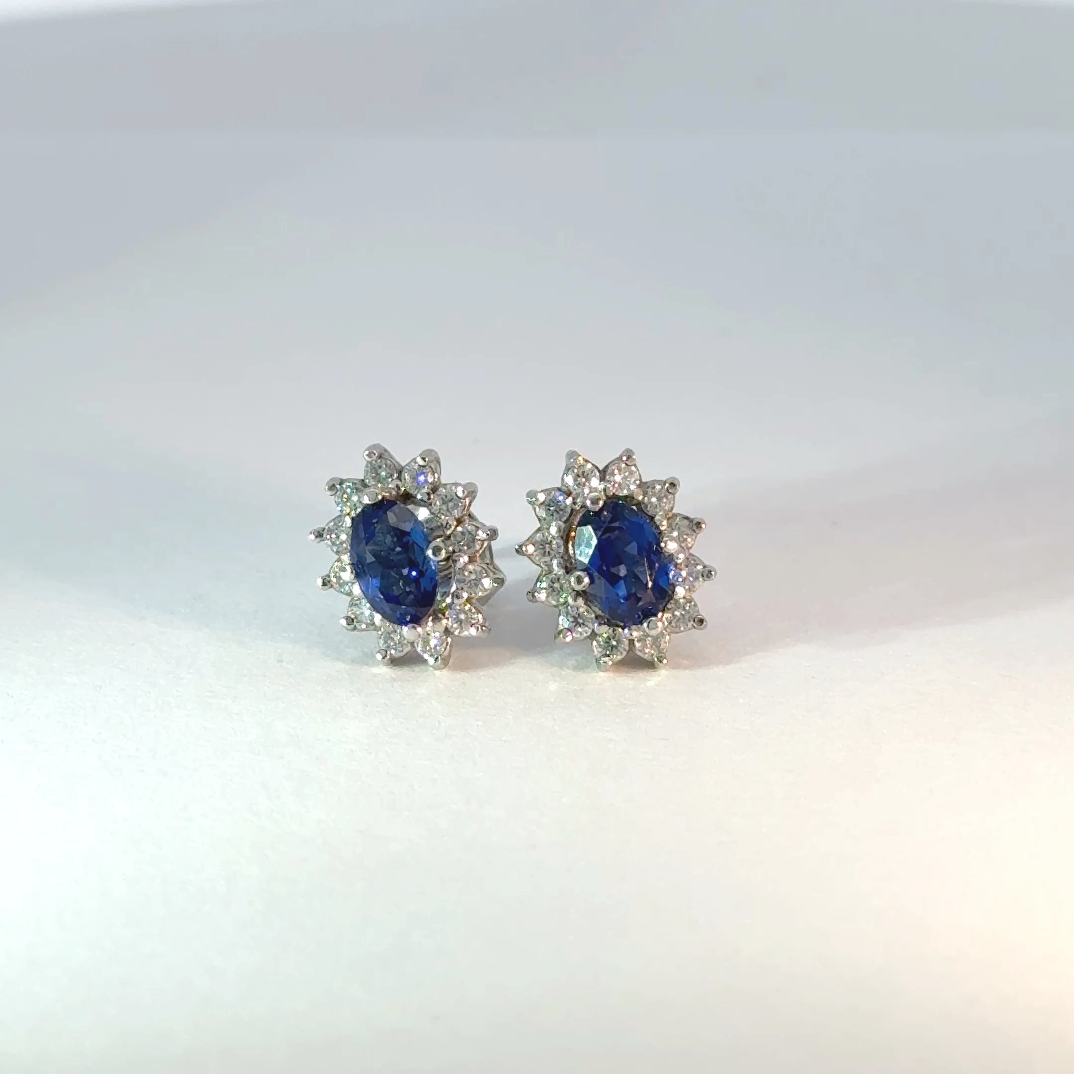 Aretes oro blanco Lady zafiro y diamantes