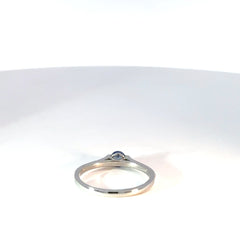 Anillo en Plata con Zafiro Azul y diamantes
