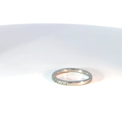 Anillo cintillo Oro Blanco con Diamantes