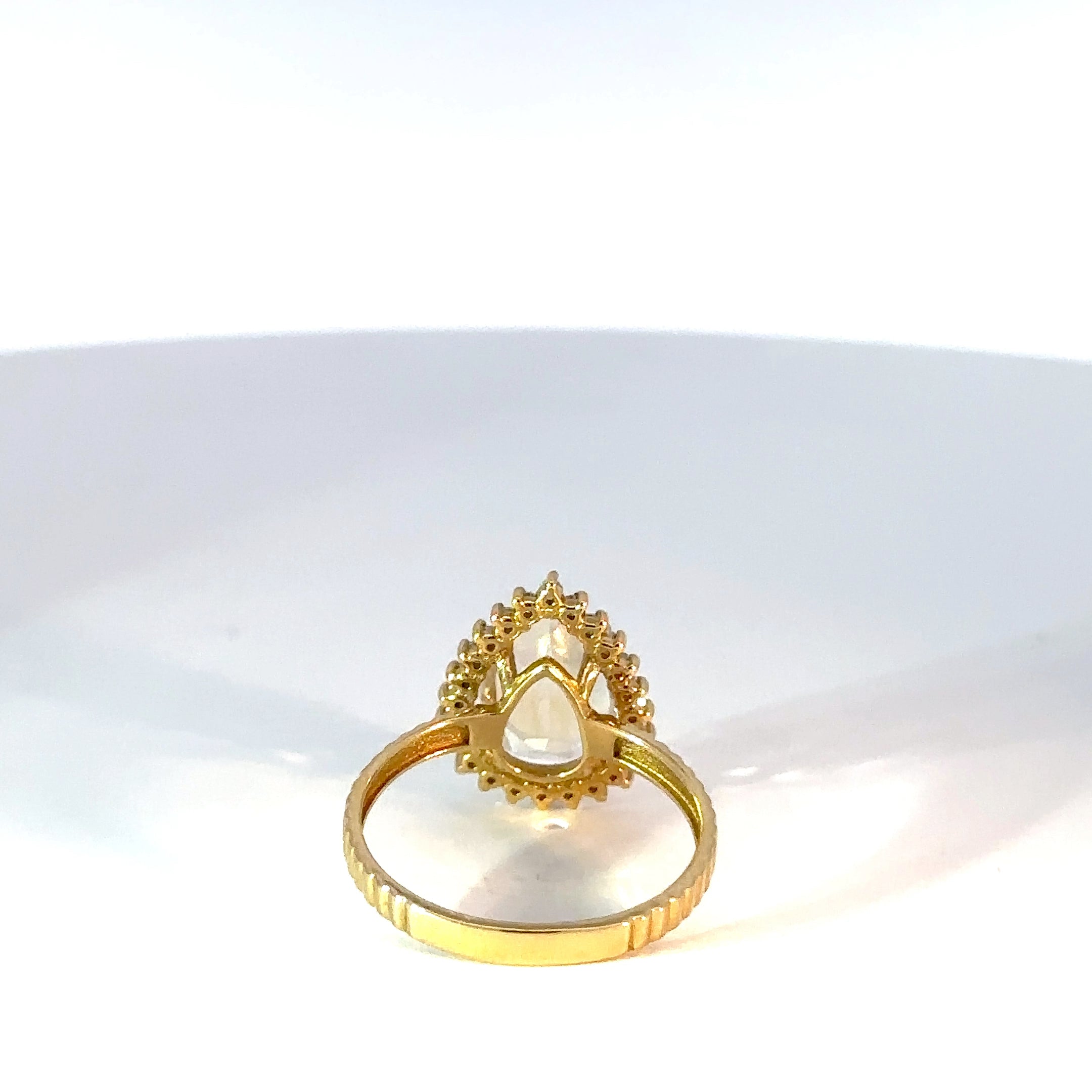 Anillo cluster oro amarillo Citrino y Moissanitas