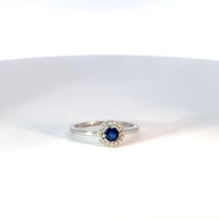 Anillo oro blanco zafiro natural y diamantes