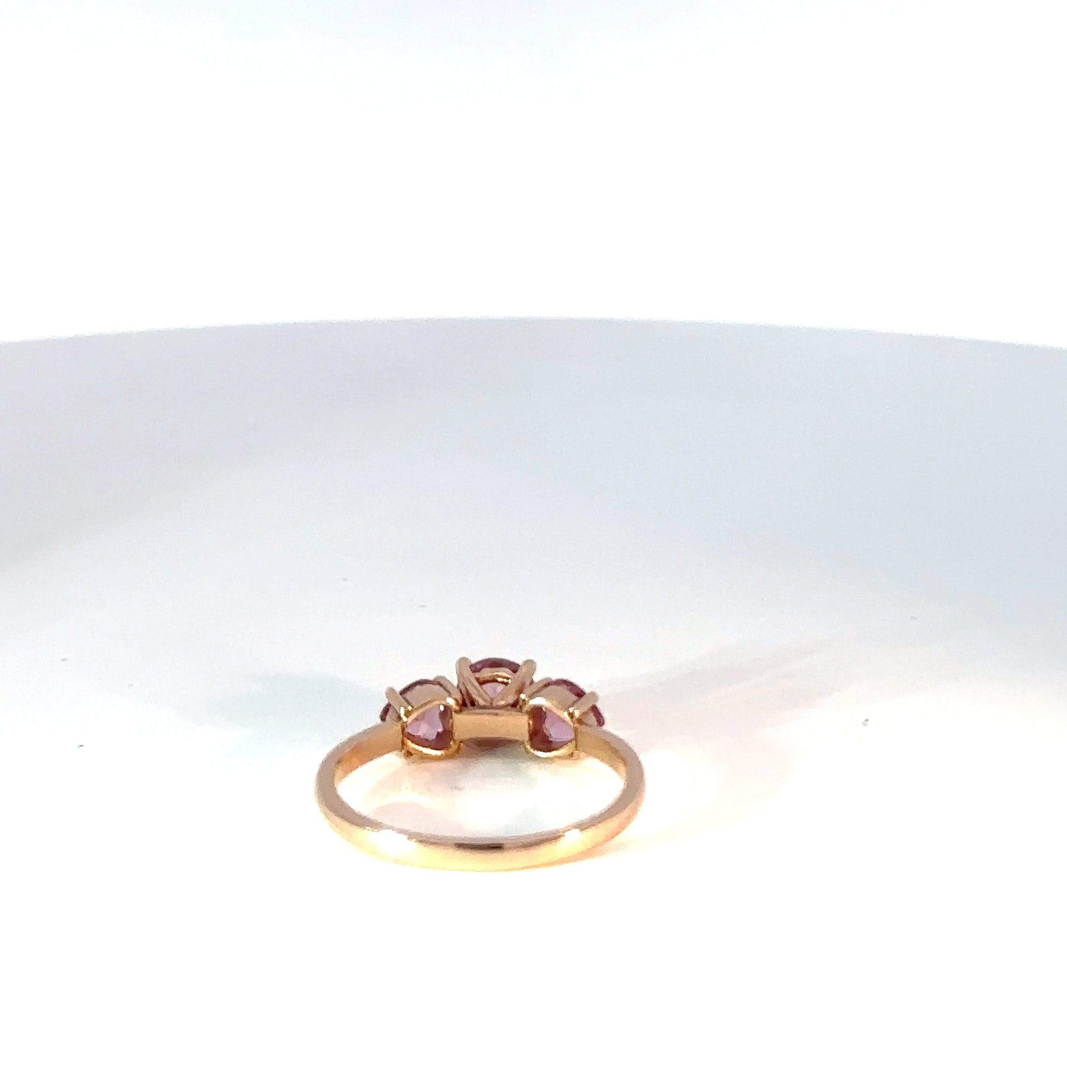 Anillo Trío de Tourmalinas Rosadas en Oro Rosa