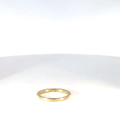 Anillo Cintillo en Oro Amarillo con Esmeraldas