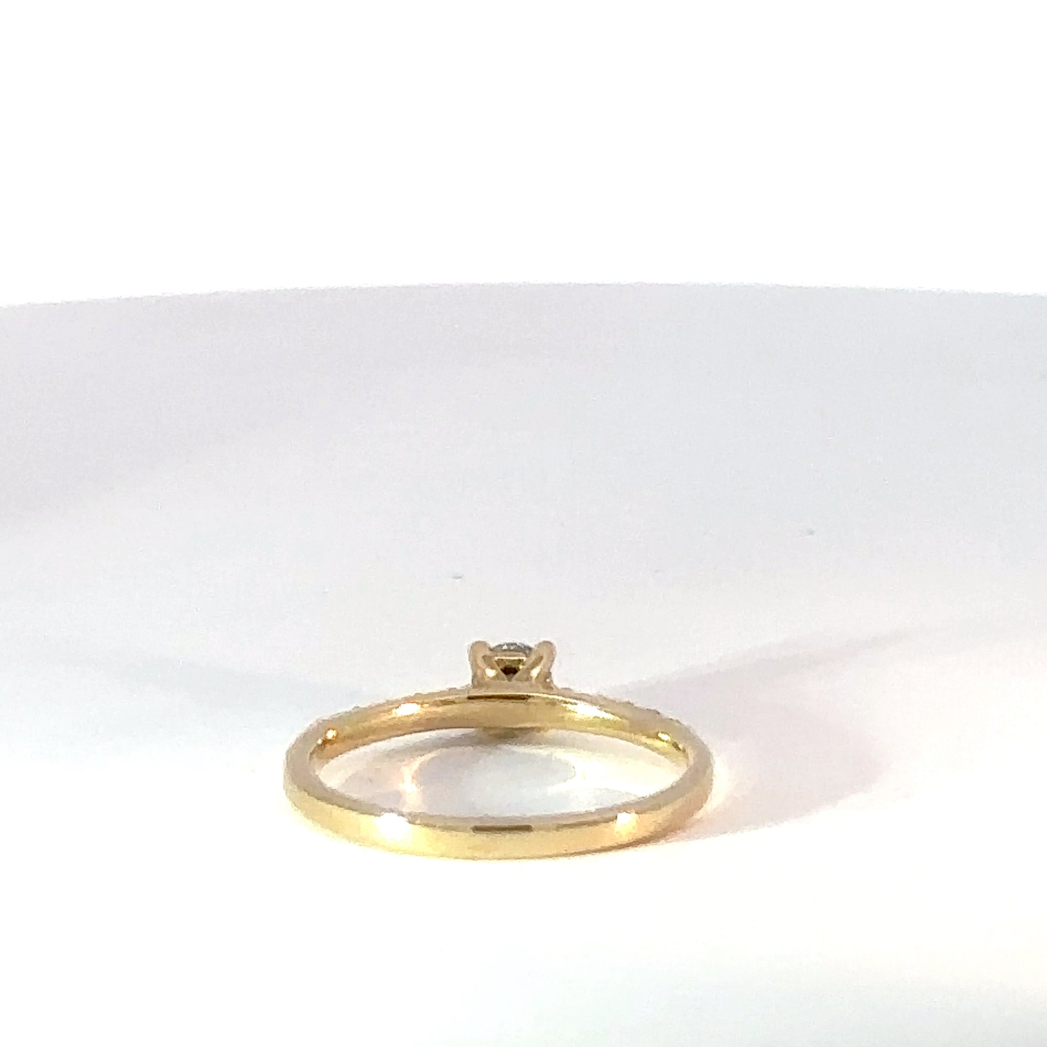 Anillo compromiso Paris oro y diamantes