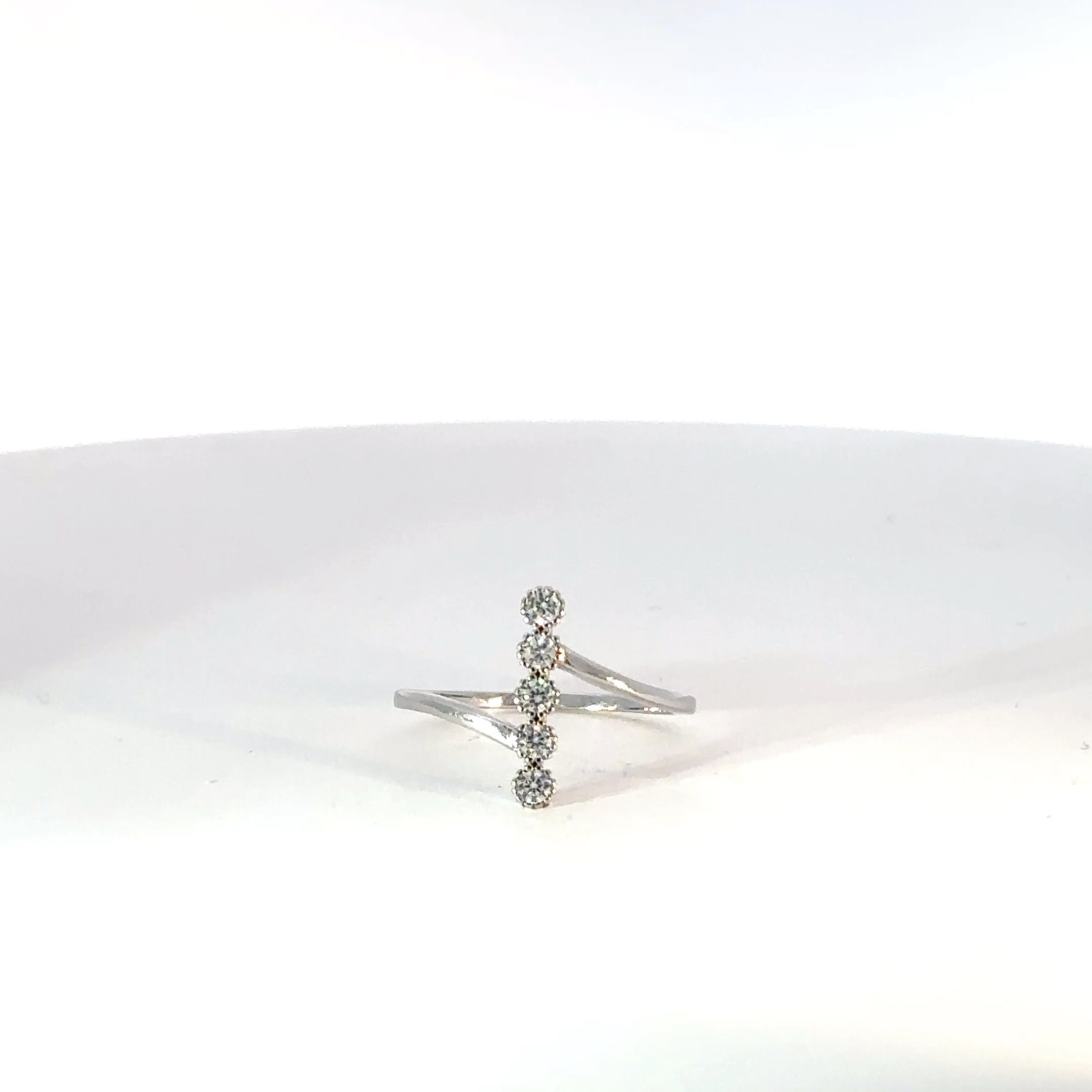 Anillo de Plata con Circones