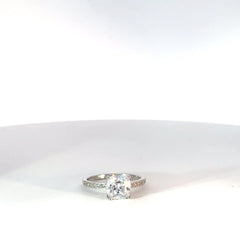 Anillo Solitario con Circones