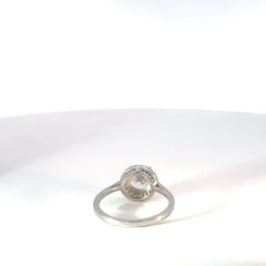 Anillo Solitario Cluster con Circones