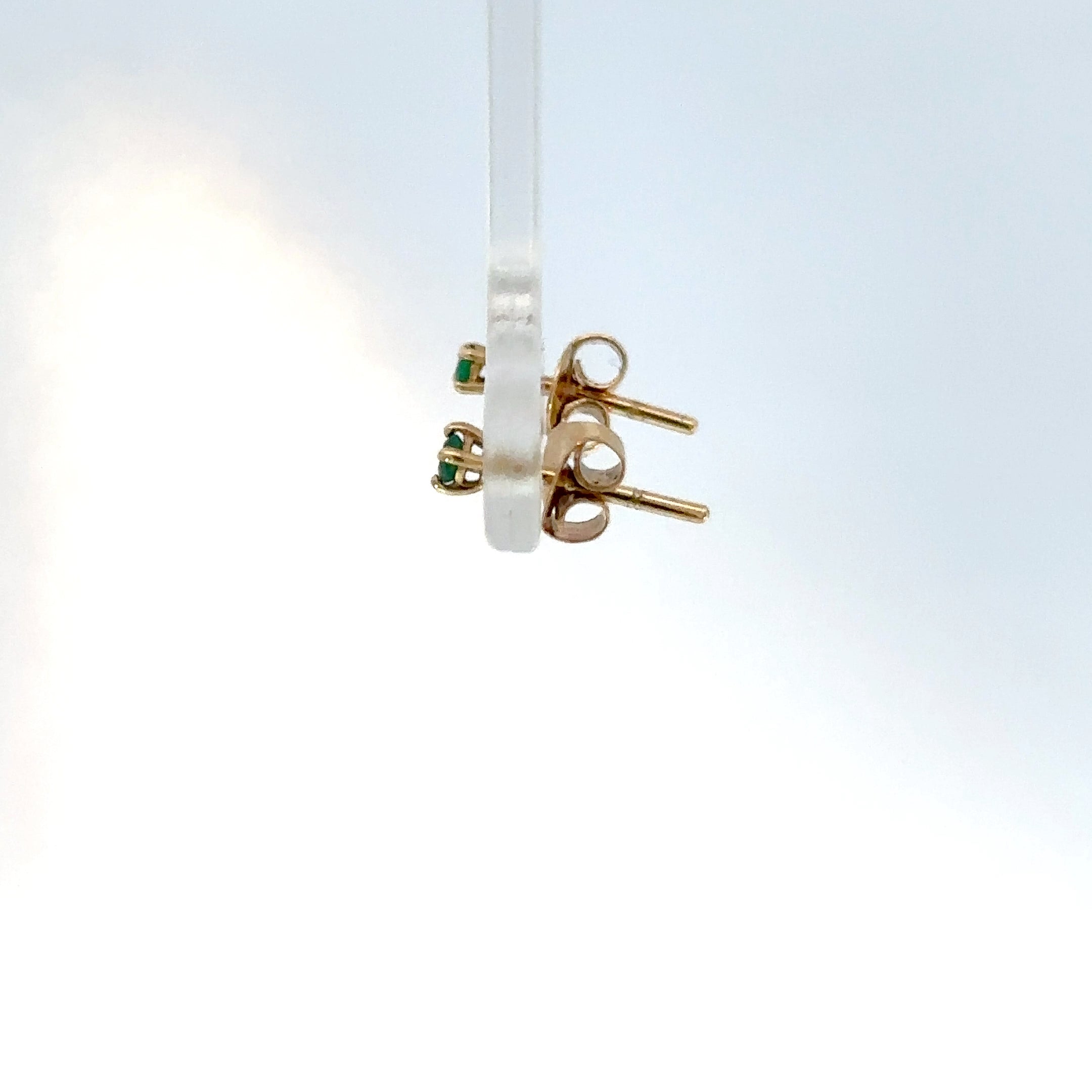 Topos oro amarillo esmeralda solitario