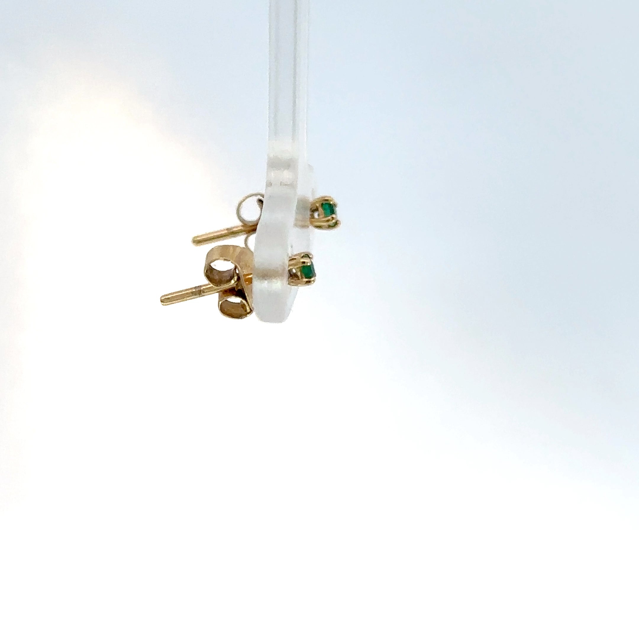 Topos oro amarillo esmeralda solitario