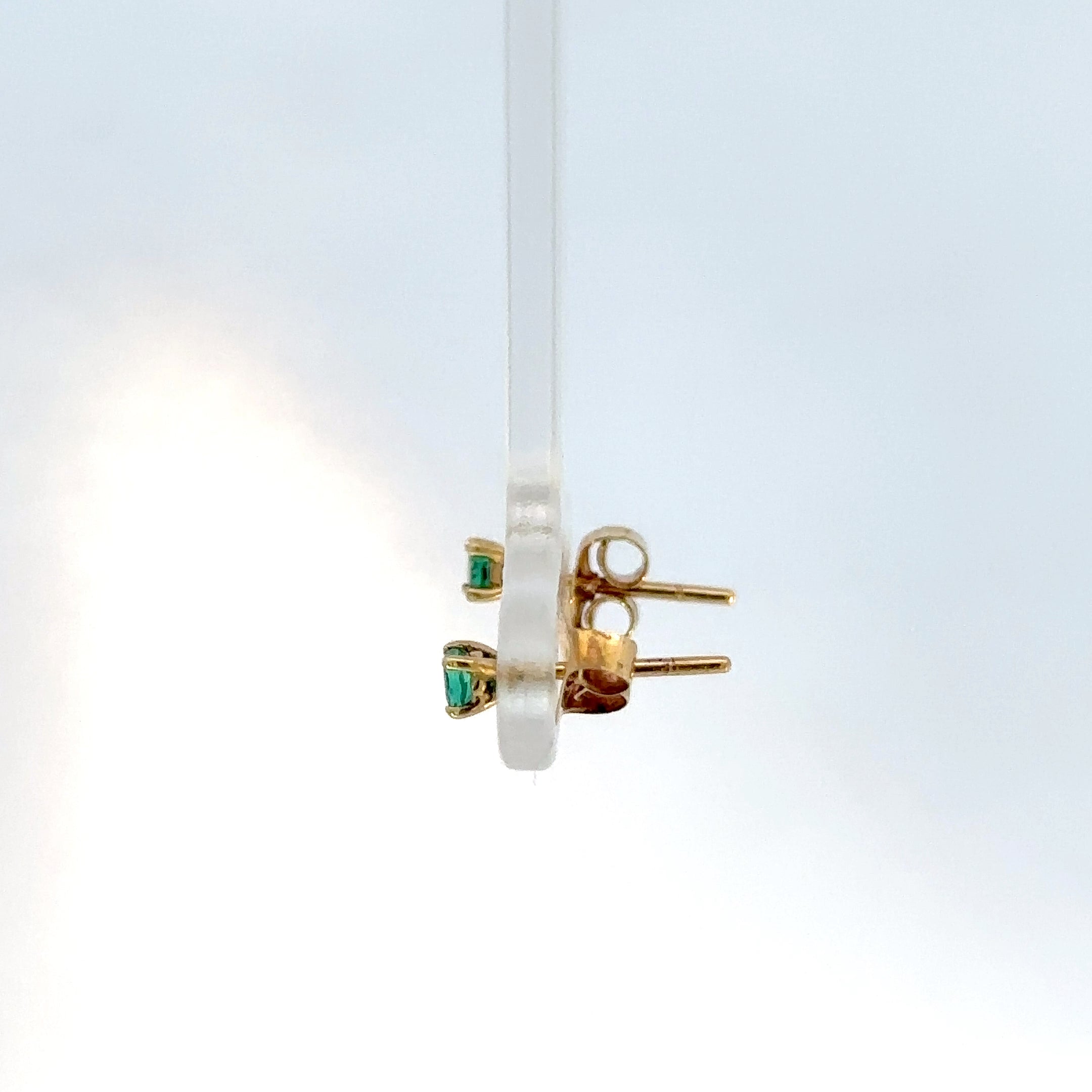 Topos oro amarillo esmeralda solitario