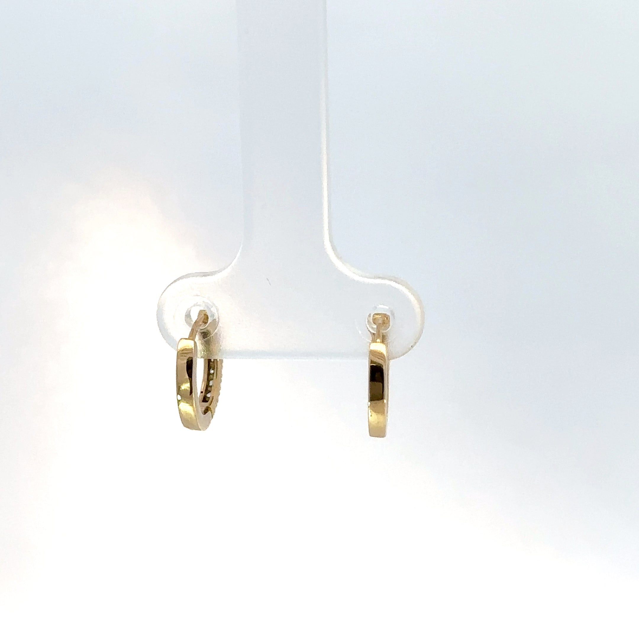 Elegantes Aretes de Oro Amarillo con circones