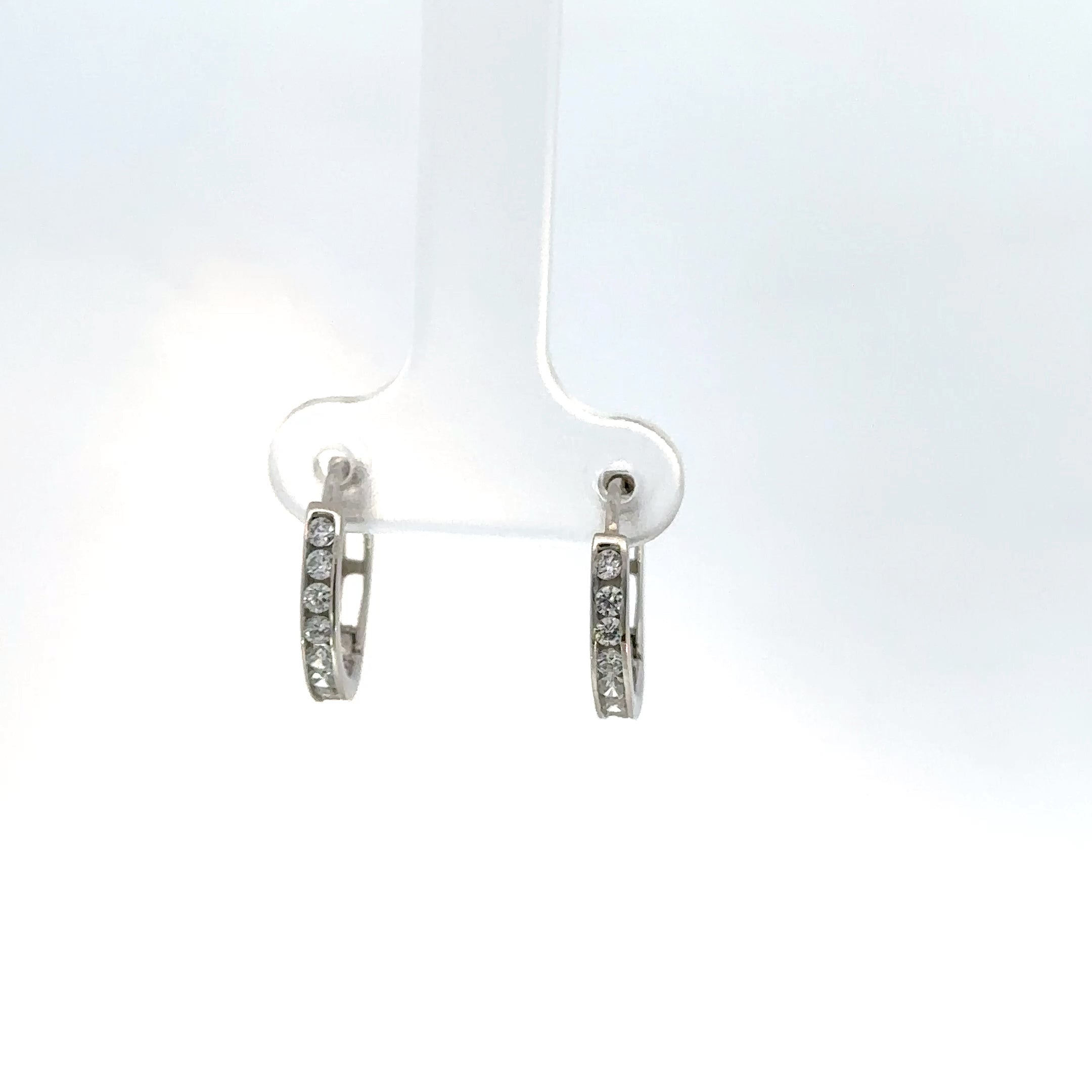 Candongas oro blanco circones en carré