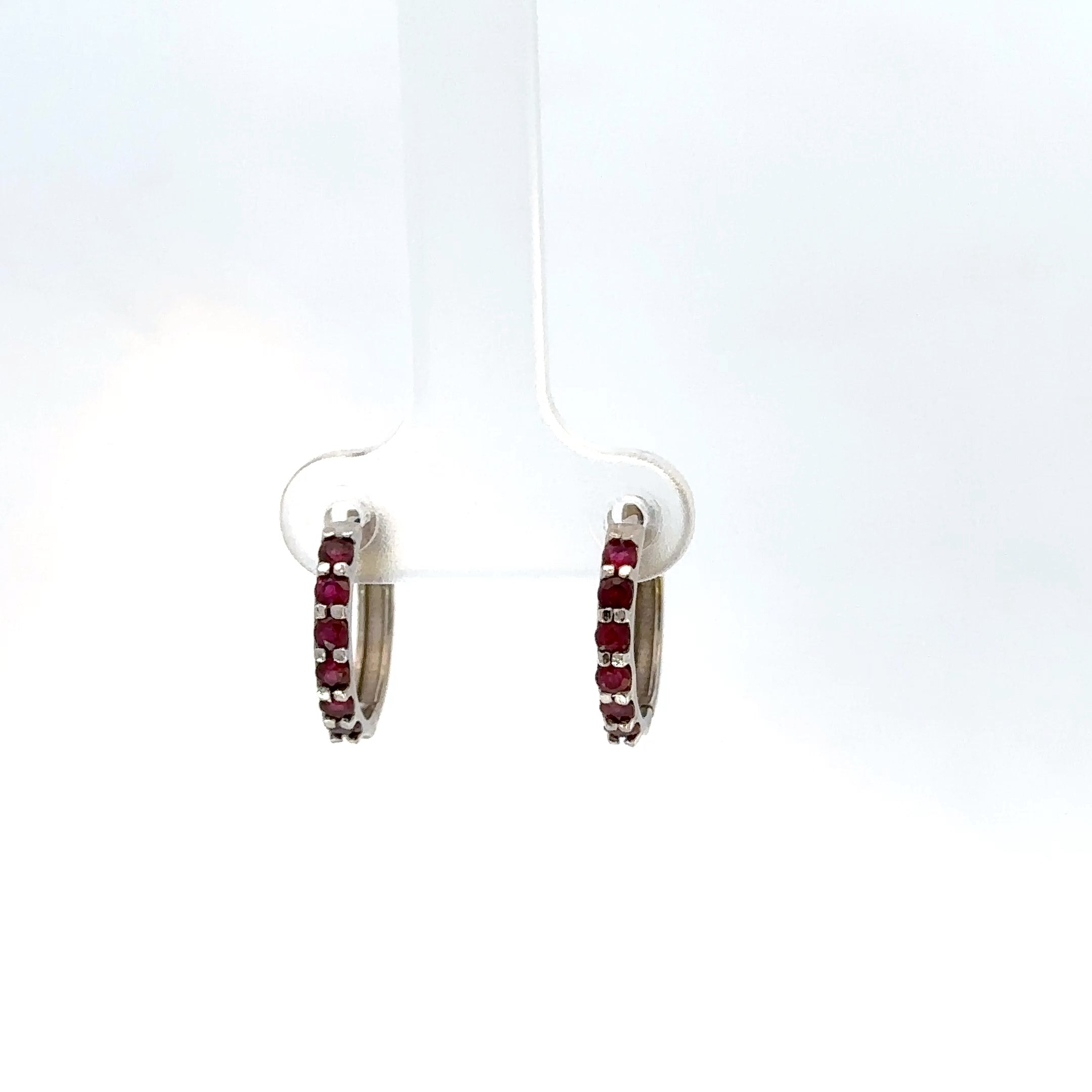 Candongas oro blanco y rubíes