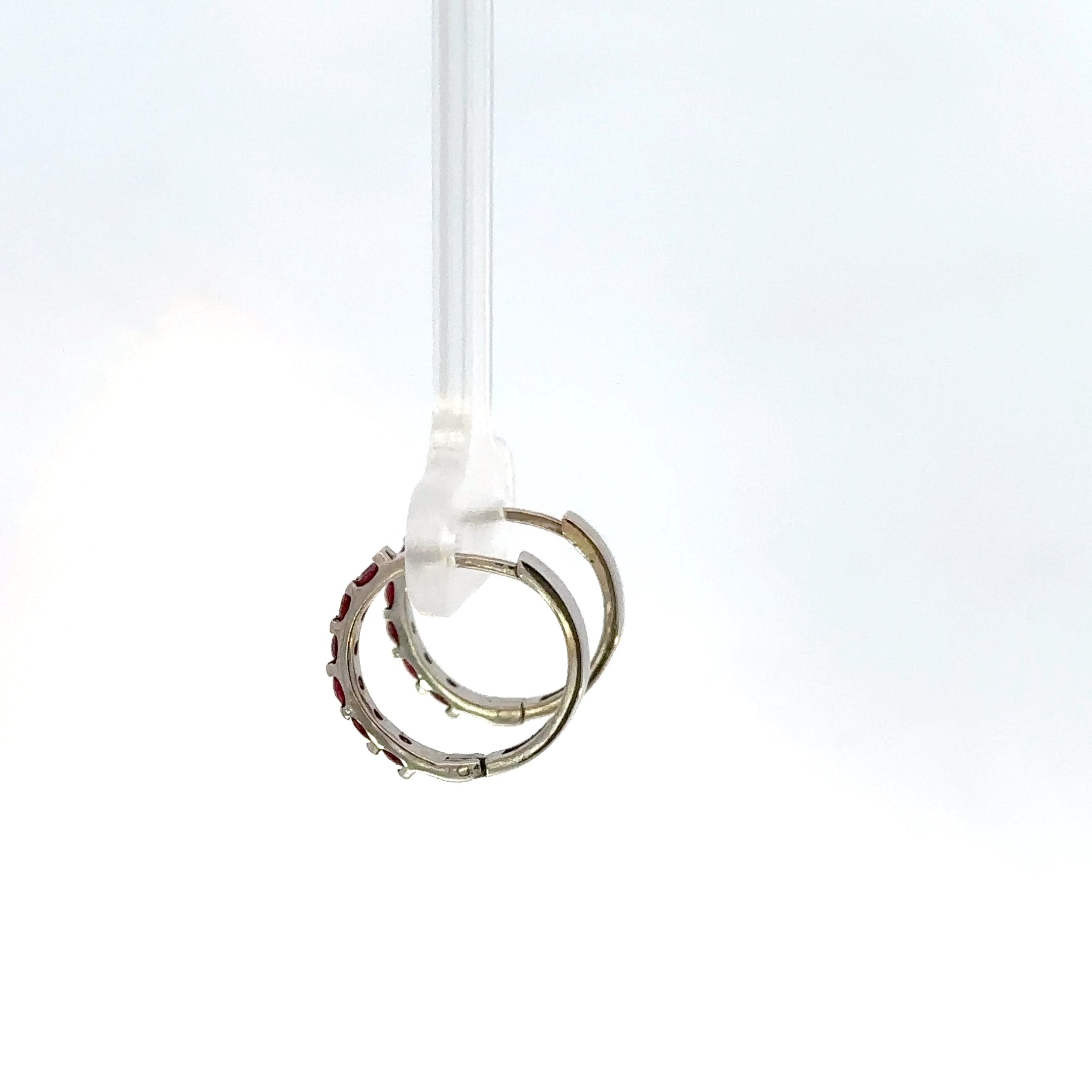 Candongas oro blanco y rubíes