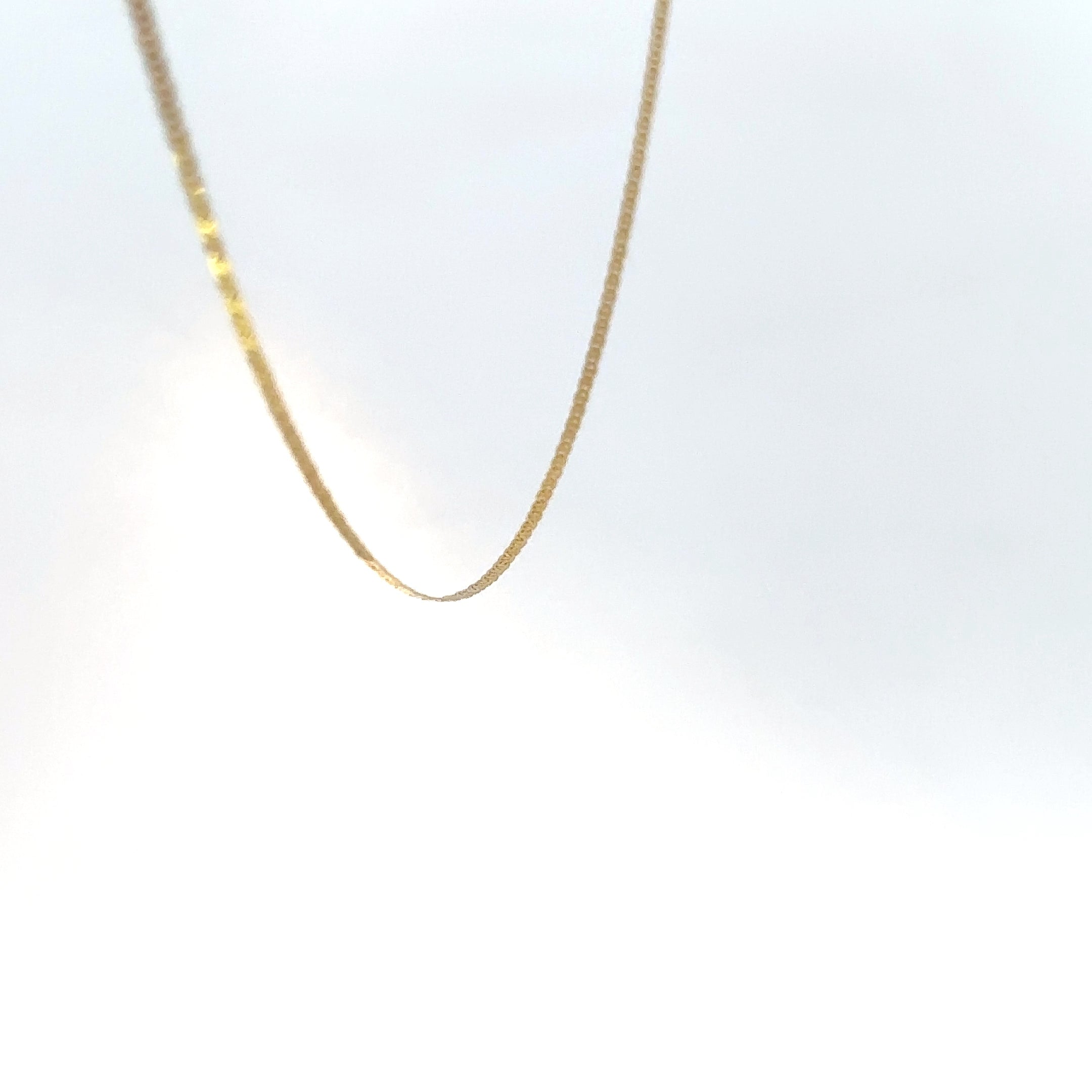 Cadena Plana Espejo en Oro Amarillo