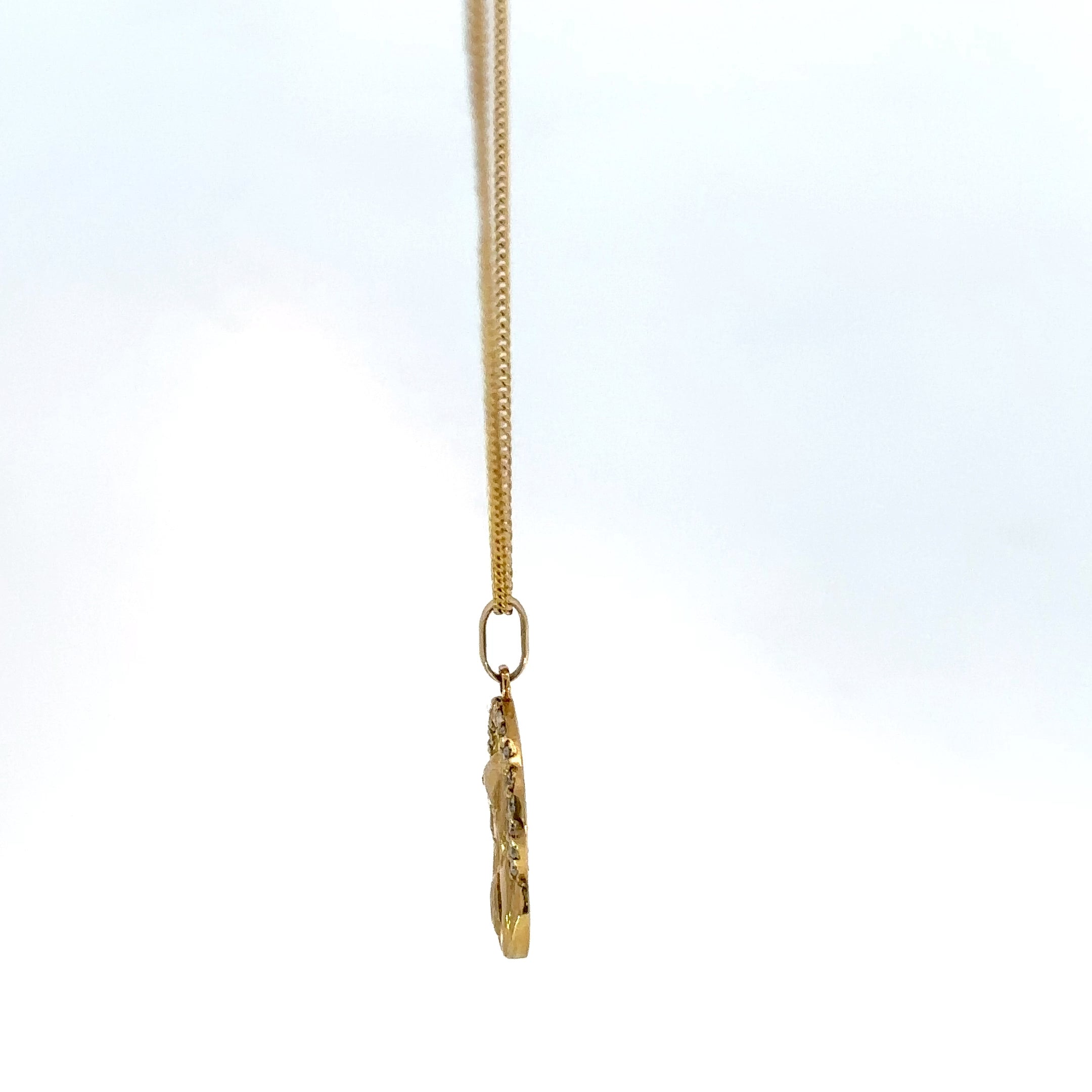 Dije Virgen en Oro Amarillo con Diamantes