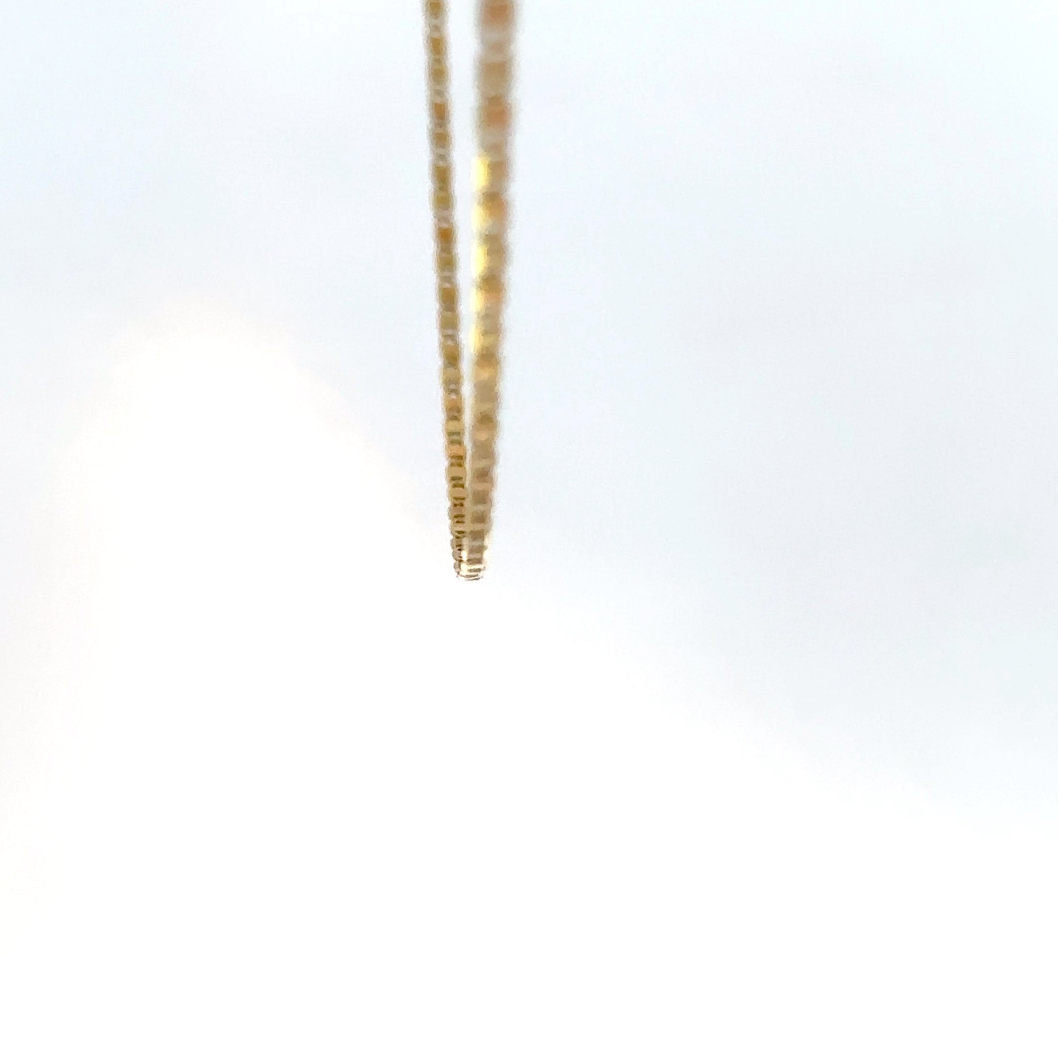 Elegante cadena de oro amarillo