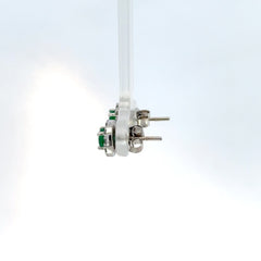 Aretes oro blanco esmeralda halo en diamantes