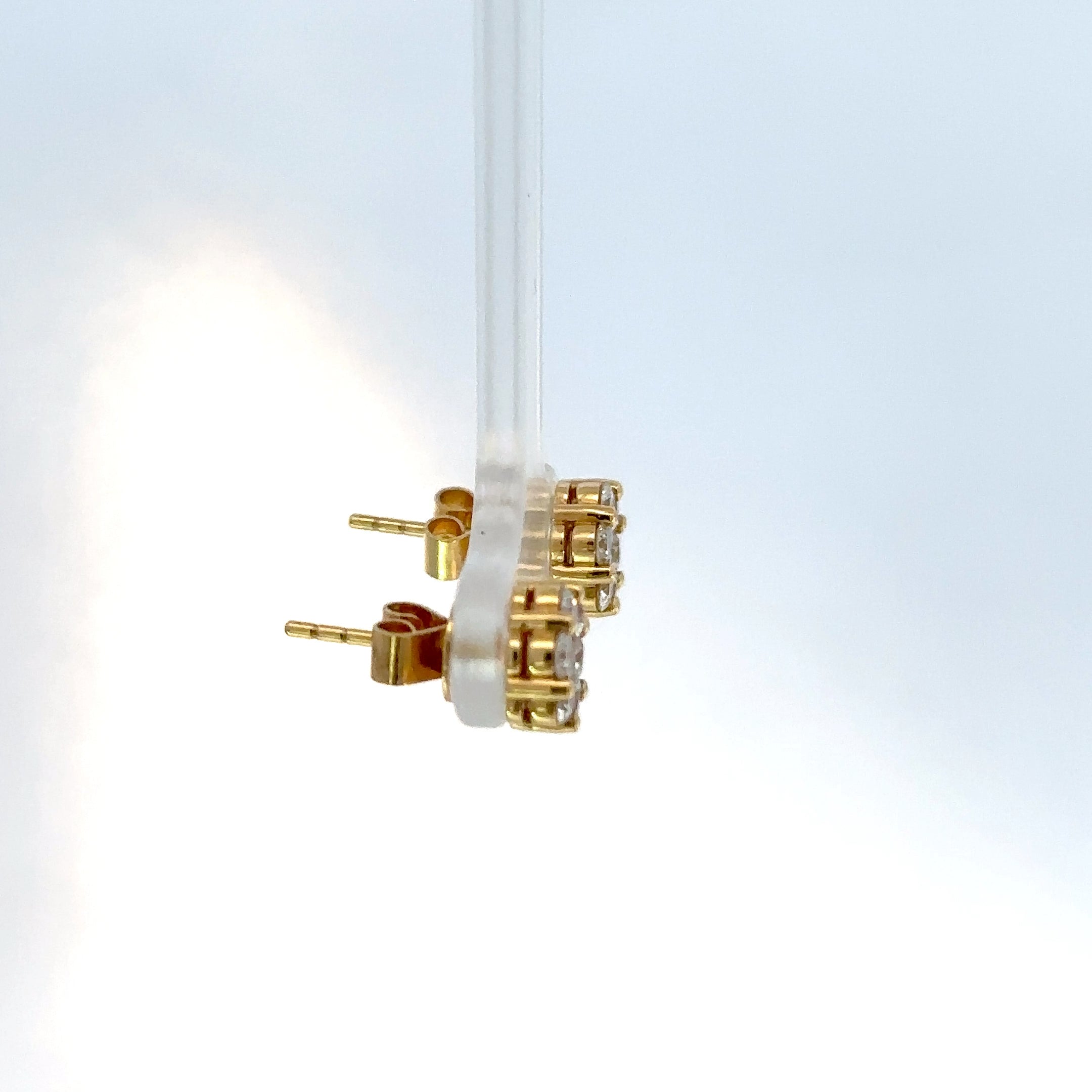 Aretes ilusion oro amarillo diamantes