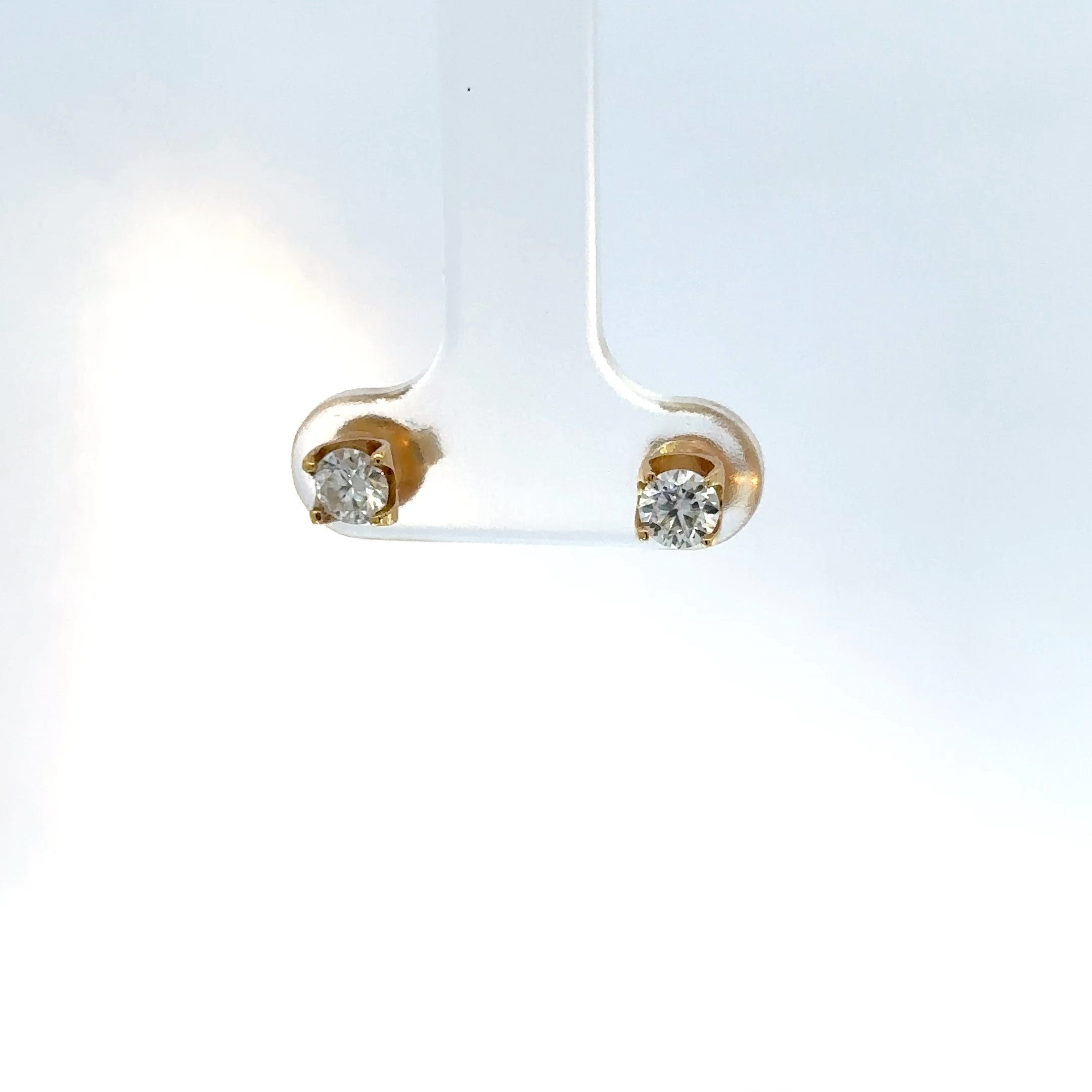 Topos oro amarillo moissanita montura U