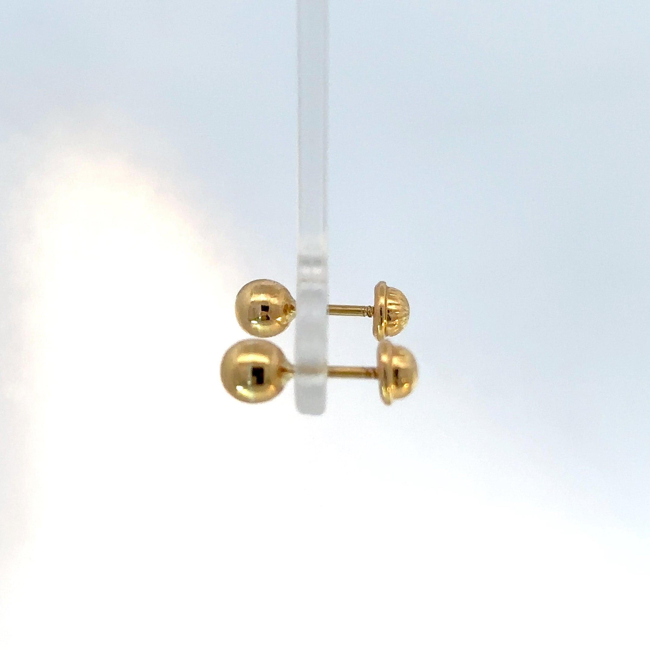 Aretes Bola en Oro Amarillo 6mm