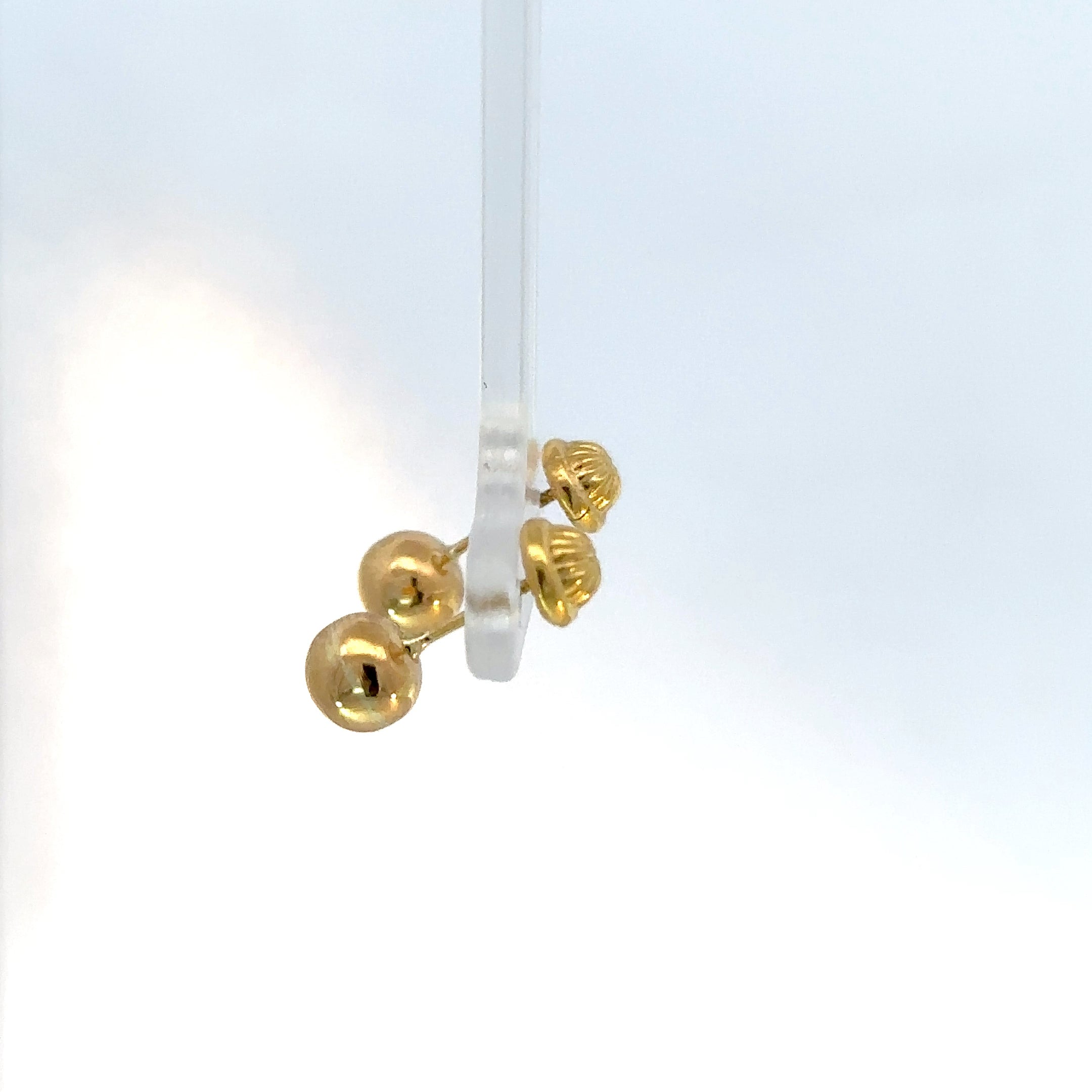 Aretes Bola en Oro Amarillo 8mm