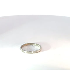 Argolla Floritura alargada