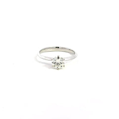 Anillo de compromiso clásico diamante