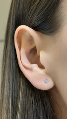 Aretes con Moissanitas 0.12 ct - Oro blanco